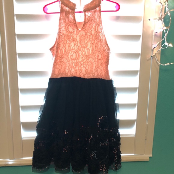 Pretty Dress for Kids 👗 - Picture 2 of 5